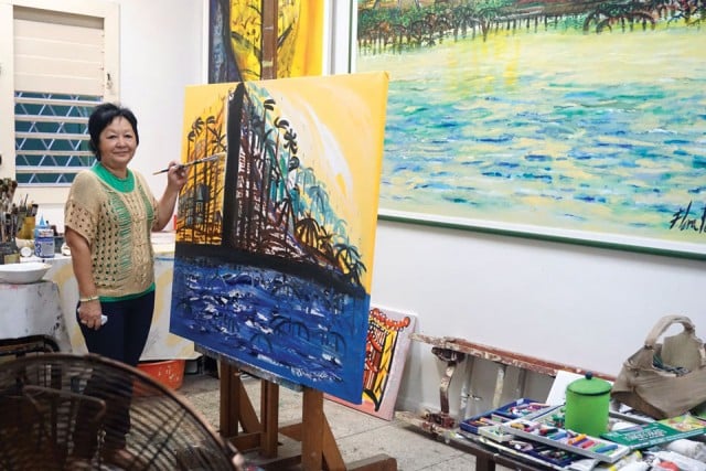 Flora Fong – About the Artist