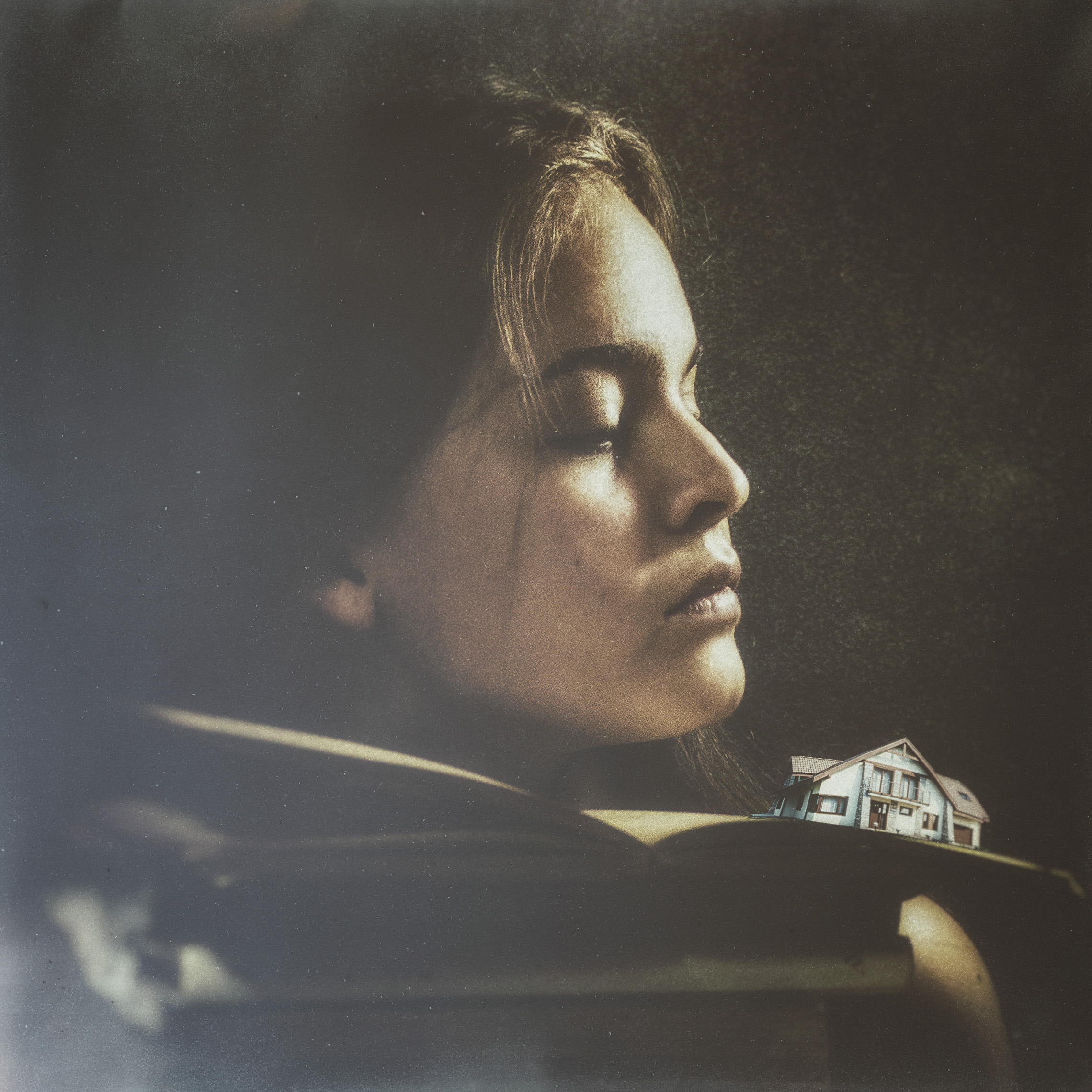 Photography artwork titled Specific Site, showing a close-up portrait, printed on photographic paper, 50 x 50 cm.